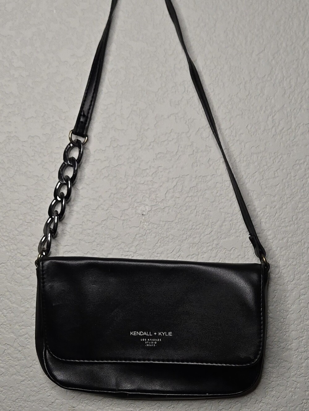 Kendall & Kylie Black Faux-Leather Shoulder Bag with Chain Detail